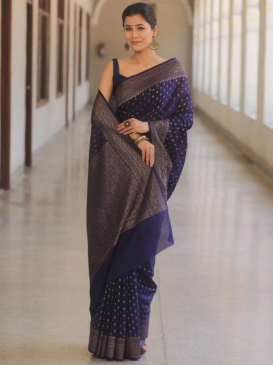 Traditional purple wedding saree for ladies